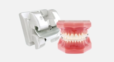 블랑쉬치과 클리피씨 2세대 교정 장치, 통증을 줄인 세라믹 성인 교정